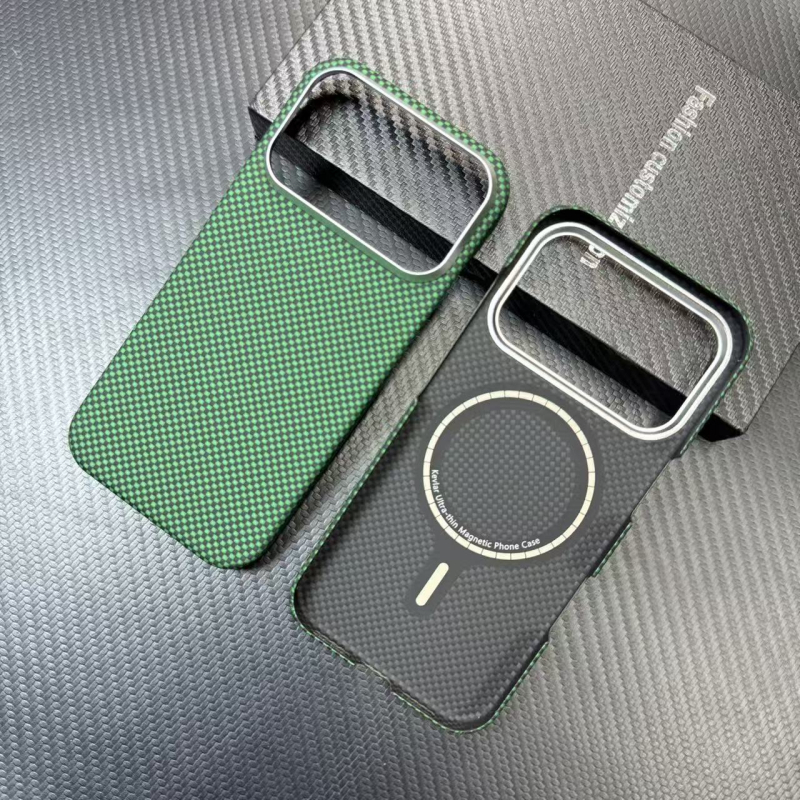 Carcasă pentru iPhone 17 Pro Max din fibre aramidice, închidere magnetică — stil business minimalist