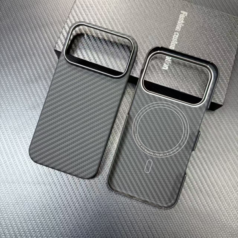 Carcasă pentru iPhone 17 Pro Max din fibre aramidice, închidere magnetică — stil business minimalist