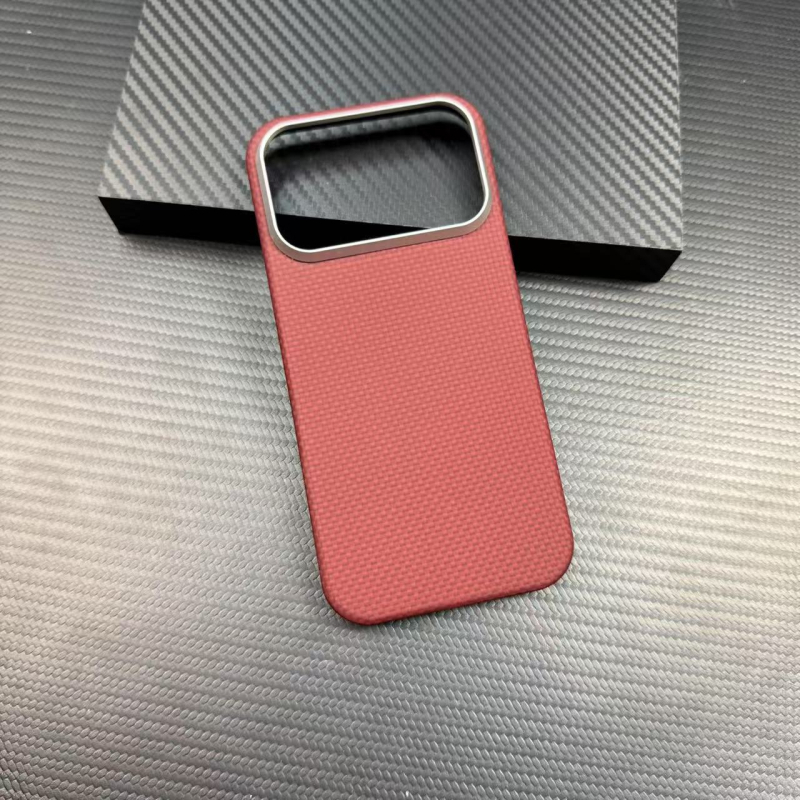 Carcasă pentru iPhone 17 Pro Max din fibre aramidice, închidere magnetică — stil business minimalist