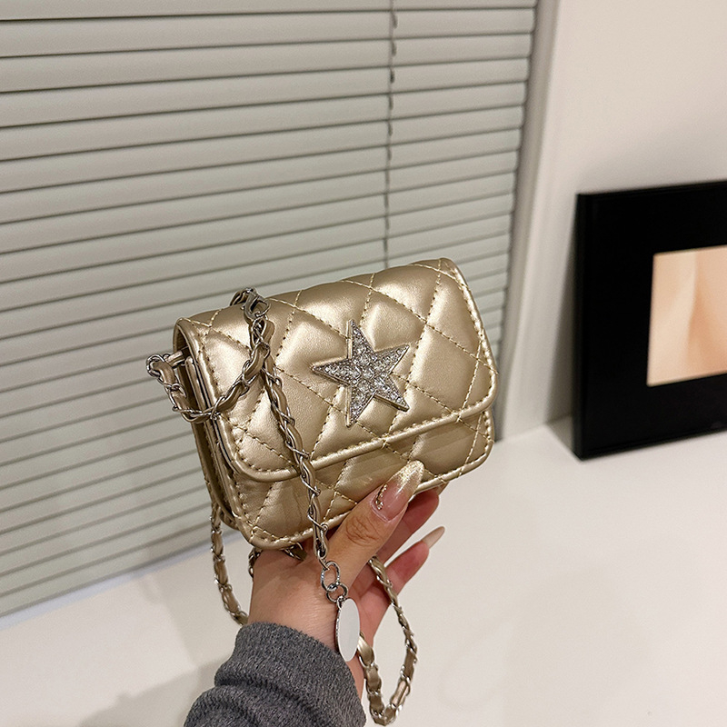Mini torbica s dijamantnim šavom, srebrna, lančana crossbody, mala torbica za ruž