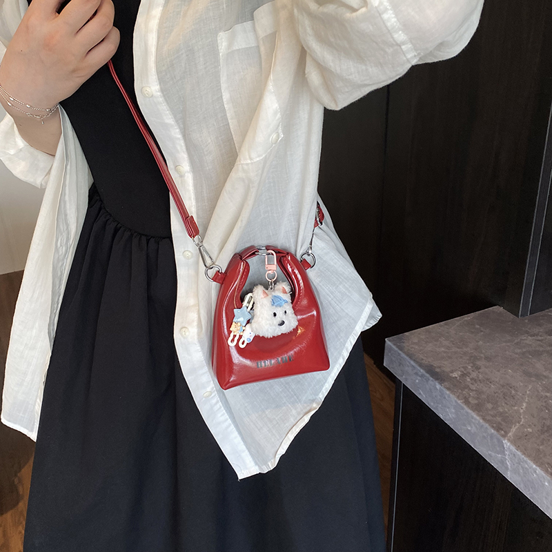 Mini ženska crossbody torbica u srebrnoj boji, jedinstven dizajn, 2025 novo izdanje, torbica za ruž i slušalice