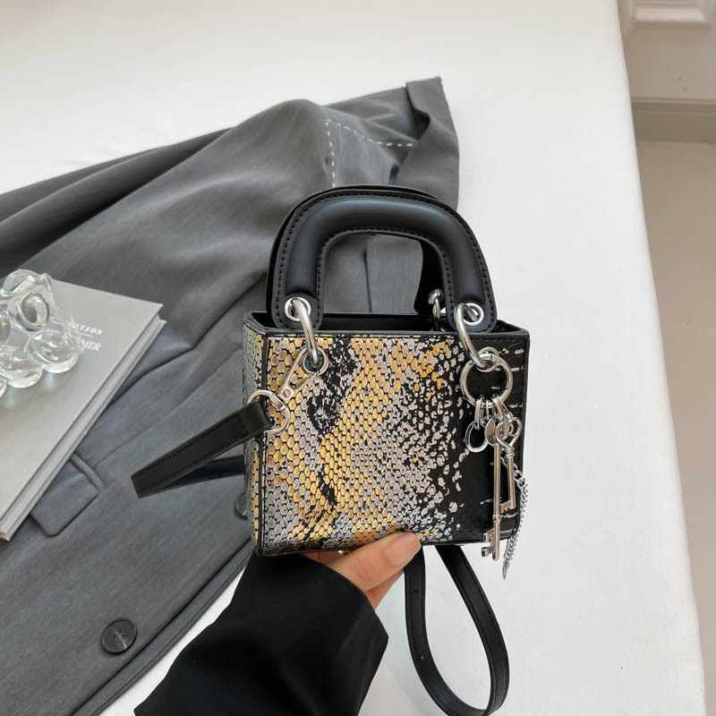 Ženska mini torbica s uzorkom zmijske kože, jesen 2025, lagani luksuz, crossbody