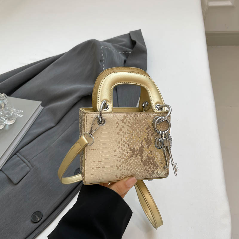 Ženska mini torbica s uzorkom zmijske kože, jesen 2025, lagani luksuz, crossbody