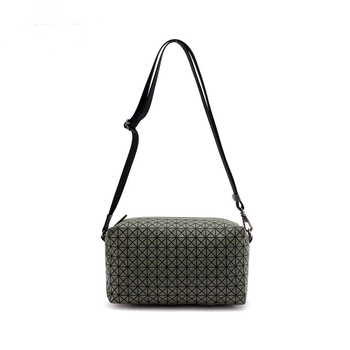 Geometrijska šivana sedlasta torba od silikona, mala kvadratna torba za kameru, s remenom za rame ili crossbody