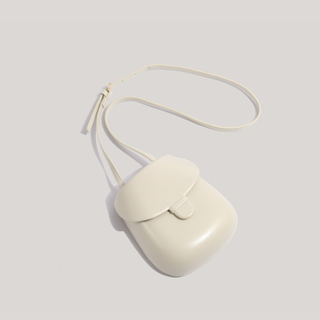 2024. Proljeće–Ljeto: nova nišna retro umjetnička minimalistička crossbody sedlasta torba sa motivom školjke, ženska svakodnevna torba