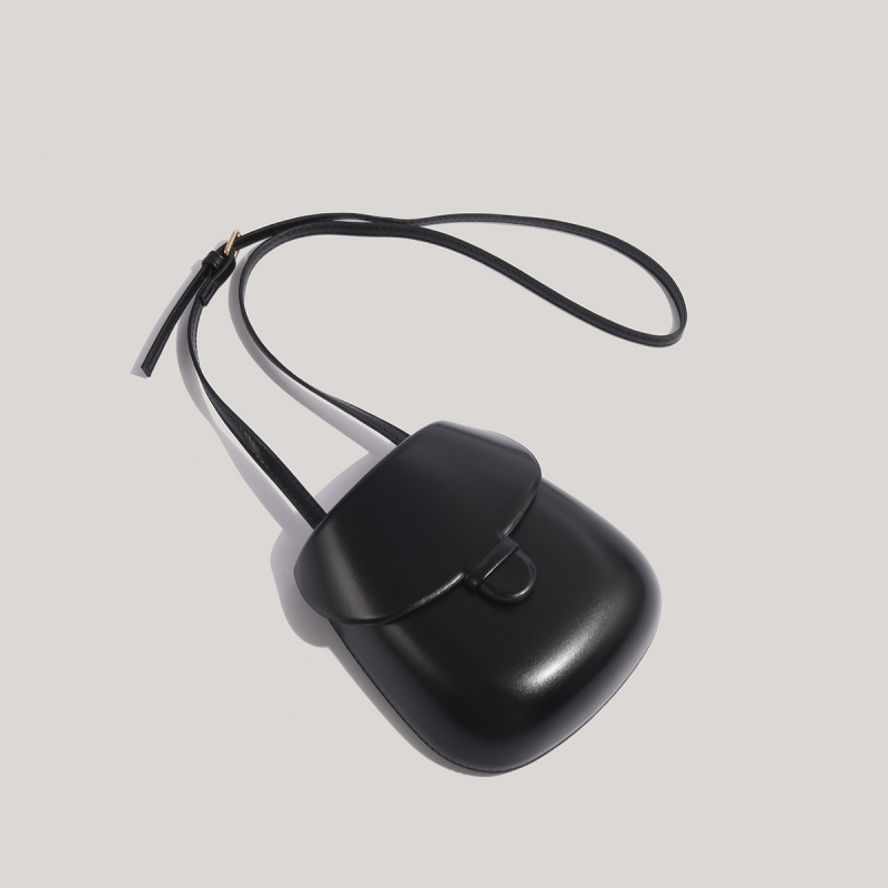 2024. Proljeće–Ljeto: nova nišna retro umjetnička minimalistička crossbody sedlasta torba sa motivom školjke, ženska svakodnevna torba