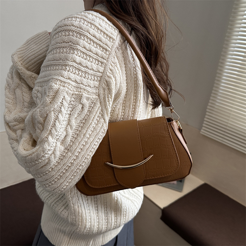 Color-block saddle torba preko ramena – svestrana gradska torba, stil 2025