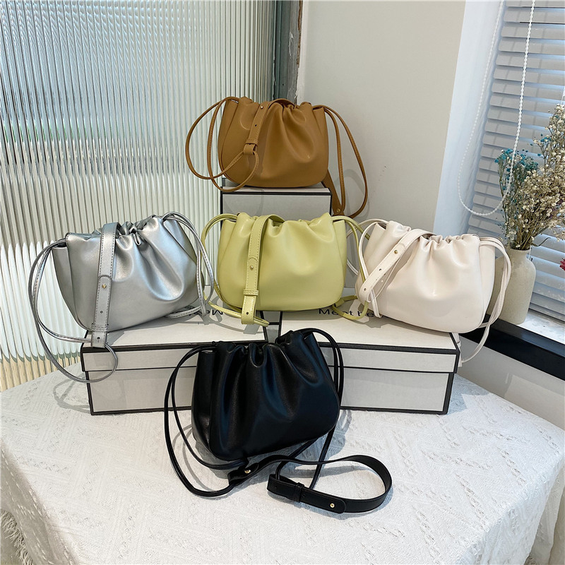 Mala PU torbica s vezicom, crossbody, dizajn oblaka, proljetno-ljetna
