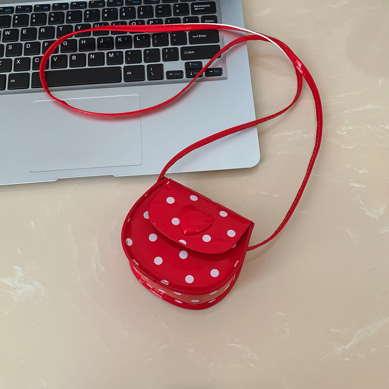 Dječja mini sedlasta torbica s točkastim uzorkom – crossbody torba s novčanikom