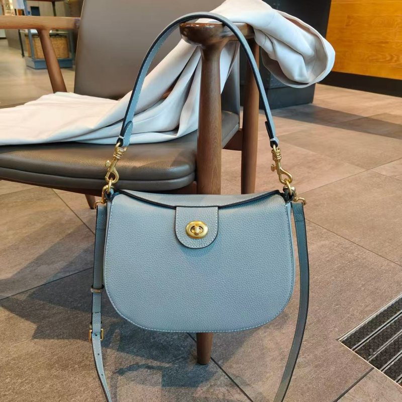 Ženska kožna torbica tipa sedlo, mala crossbody torbica, novi model 2026, polukružni retro stil, teksturirana površina