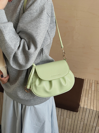 Ženska mala sedlovna torbica, crossbody, PU koža s teksturom oblaka, 2026 model