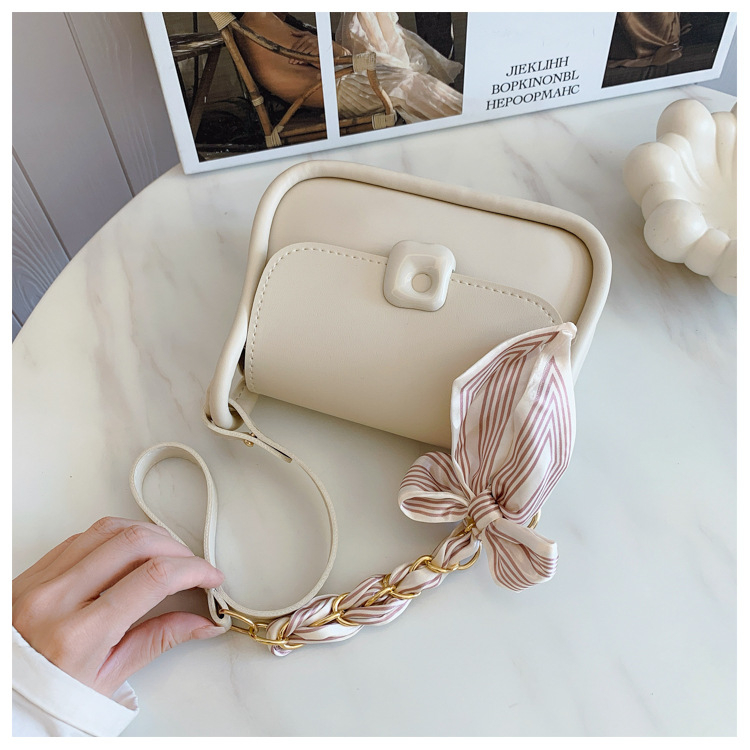 Ženska torba u korejskom stilu, novi nišni dizajn, svestrana modna dopuna, elegantna svilena šal torba tip sedlo, torba preko ramena, mala kvadratna torba