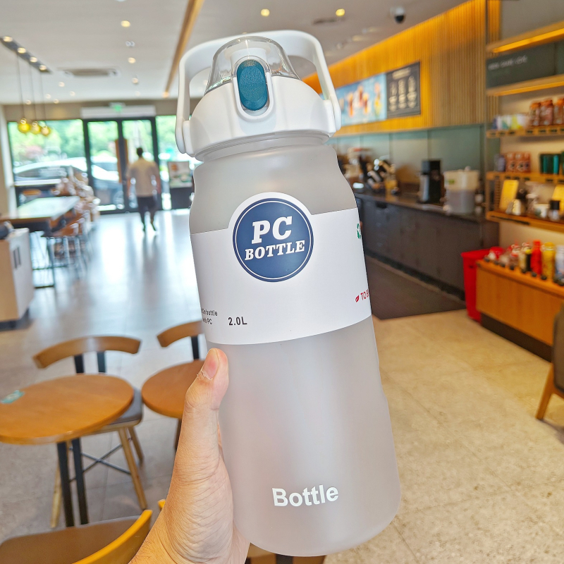 Sticlă de apă pentru sport, capacitate mare, cu pai, pentru femei, exerciții în aer liber, din plastic mat