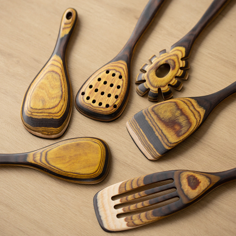 Set de ustensile de bucătărie din lemn, stil marocan retro, cu nuanțe gradient — spatulă, lingură pentru orez și strecurătoare pentru paste