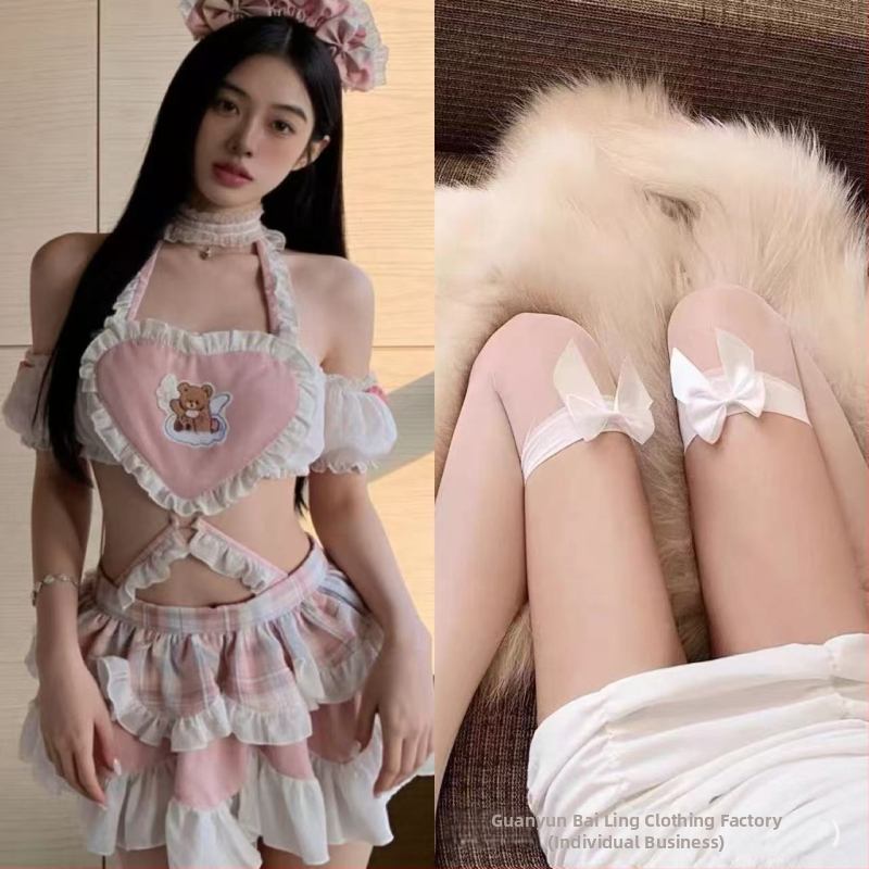 Lolita-inšpirovaný sexy set spodnej bielizne so štýlom slúžky, motív medvedieho srdca a sukňa odhaľujúca zadok, vyrobené z polyesteru