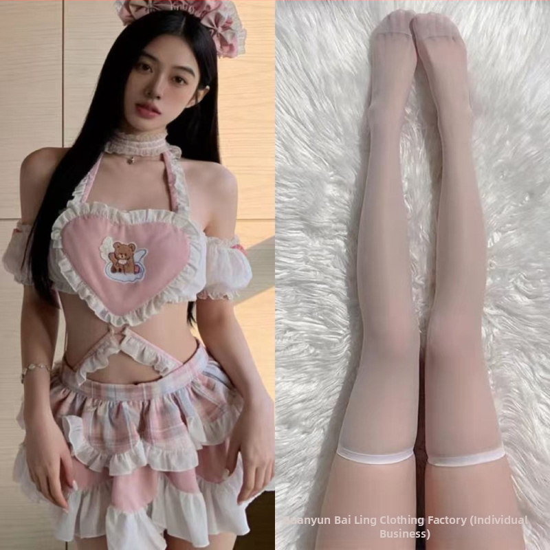 Lolita-inšpirovaný sexy set spodnej bielizne so štýlom slúžky, motív medvedieho srdca a sukňa odhaľujúca zadok, vyrobené z polyesteru