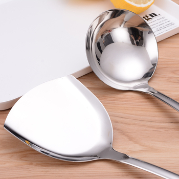 Set de ustensile de bucătărie din oțel inoxidabil, cu spatulă, lingură cu găuri și polonic — mânere groase, izolație termică.