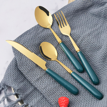 Set Nordic din ceramică și oțel inoxidabil: cuțit, furculiță, lingură și bețișoare, pentru utilizare acasă și în restaurant.