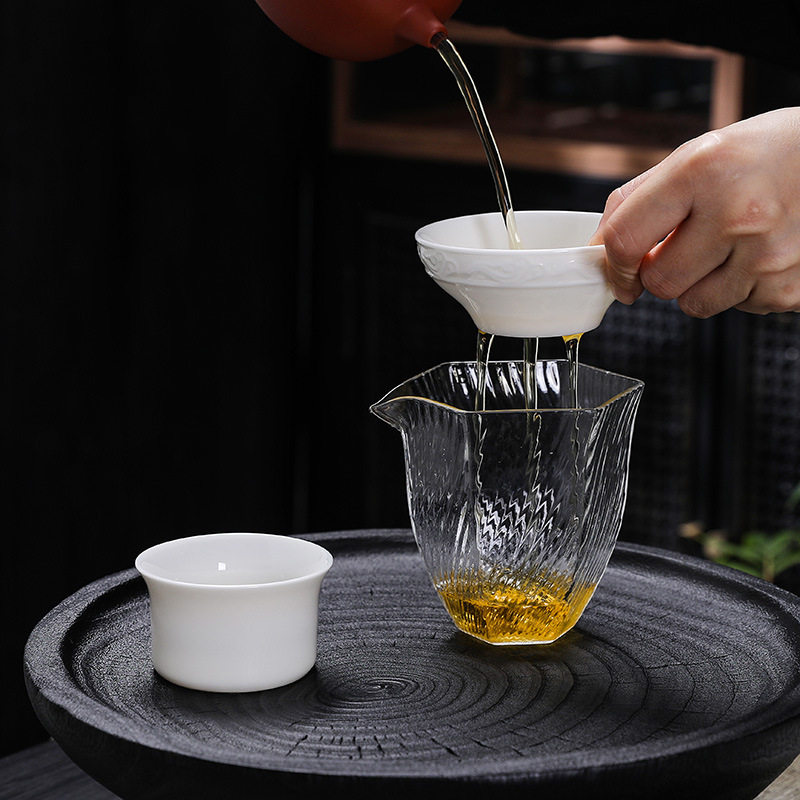 Filtru de ceai din porțelan alb, cu filtru ceramic integrat pentru prepararea ceaiului – accesorii pentru set de ceai