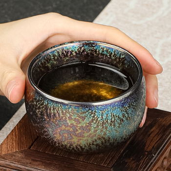 Ceașcă de ceai ceramică cu glazură de cuptor – unică pentru ceremonia ceaiului