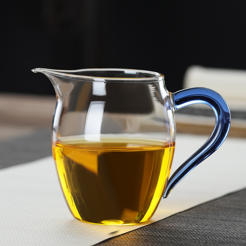 Set Gongfu din sticlă borosilicat transparentă, rezistentă la căldură, cu mâner colorat; include ceainic și ceșți de ceai