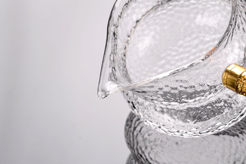 Ceșcuță de ceai din sticlă borosilicică cu filtru, rezistentă la temperaturi înalte, mâner gravat, separator pentru ceai