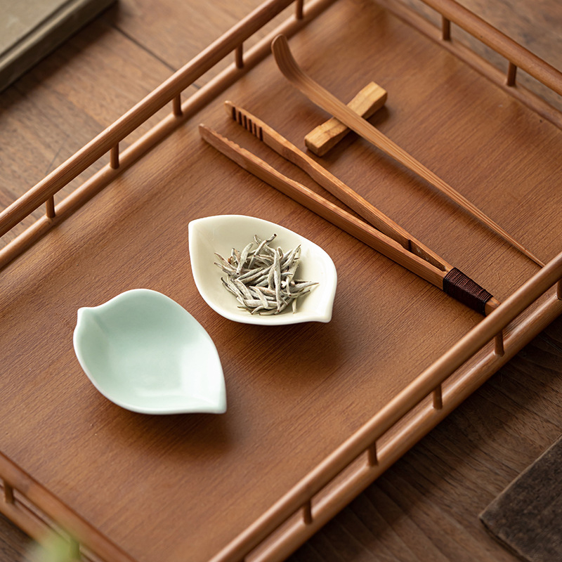 Lingură de ceai ceramică, lucrată manual, în nuanțe de albastru cerului și galben, design proaspăt și minimalist, lingură de ceai monocromă, instrument unic pentru ceremonia ceaiului