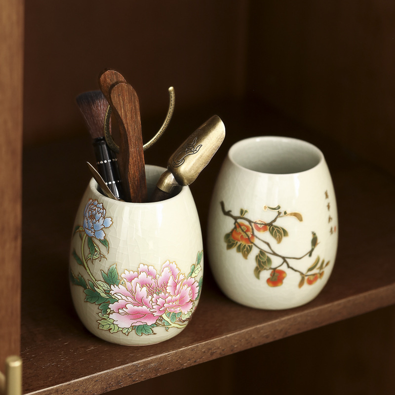 Accesorii ceramice pentru ceremonia ceaiului: țevi de depozitare pentru ceai, țeavă de ceai individuală, borcan pentru uneltele de preparare a ceaiului, sticlă pentru ceremonia ceaiului, vază mică, suport de birou pentru pixuri