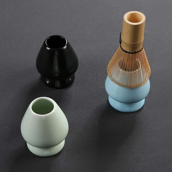 Suport ceramic pentru tel de matcha în stil japonez