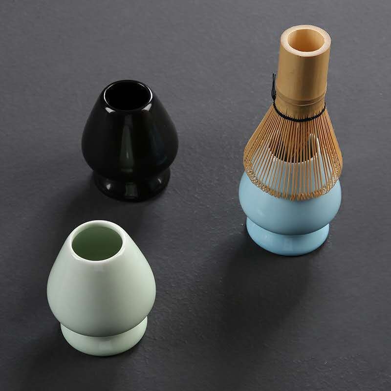 Suport ceramic pentru tel de matcha în stil japonez