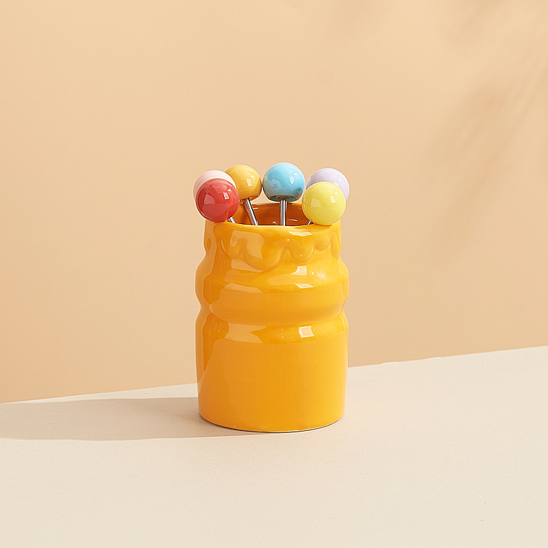 Set ceramic: sticlă de lapte, furci pentru fructe și furculițe de desert, borcan de depozitare, culoare sub glazură la temperaturi înalte, pentru ceaiul de după-amiază