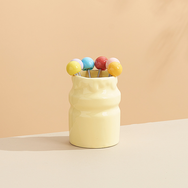 Set ceramic: sticlă de lapte, furci pentru fructe și furculițe de desert, borcan de depozitare, culoare sub glazură la temperaturi înalte, pentru ceaiul de după-amiază