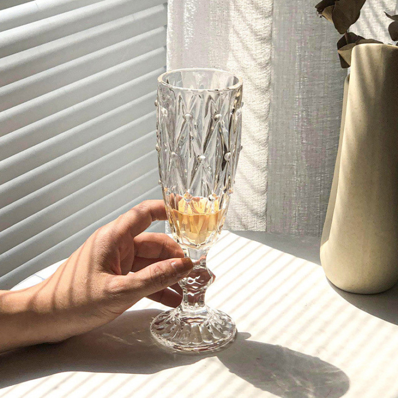 Pahar de vin elegant în stil franțuzesc, sticlă cu tăietură diamant, design european retro pentru hotel