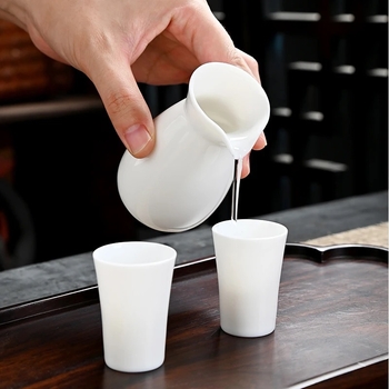 Ceașcă mică de ceai din porțelan alb, 20 ml, pentru degustarea aromelor