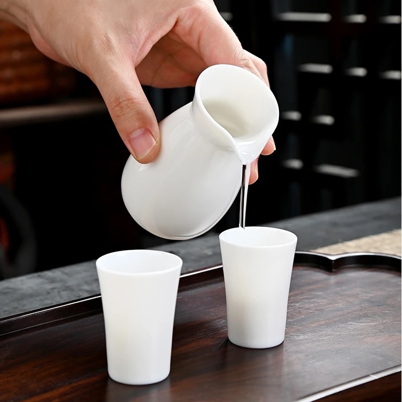 Ceașcă mică de ceai din porțelan alb, 20 ml, pentru degustarea aromelor