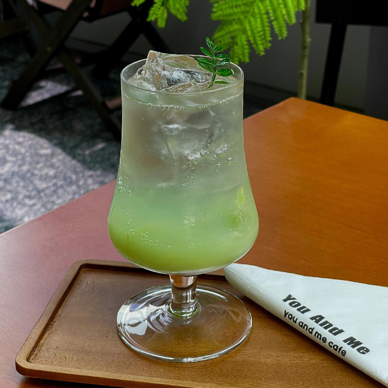 Pahar scurt din sticlă în stil Ins pentru cocktailuri, vin, sifon și apă carbogazoasă, cu senzație premium