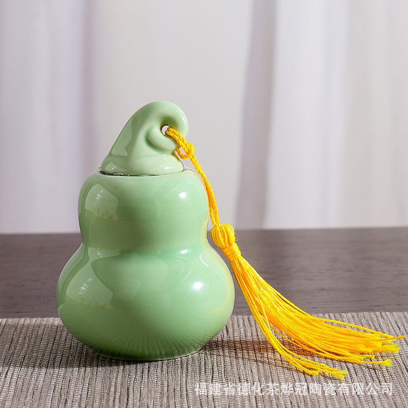 Recipient ceramic etanș, cu formă de dovleac, pentru pastile, capsule, pulberi parfumate, șafran și frunze de ceai