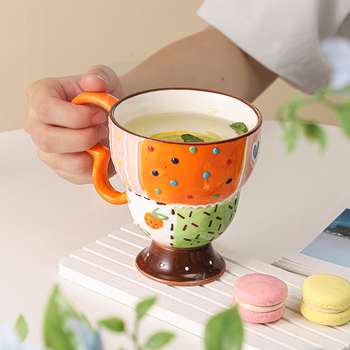 Ceșcuță ceramică cu relief, pictată manual, pentru cafea, design drăguț