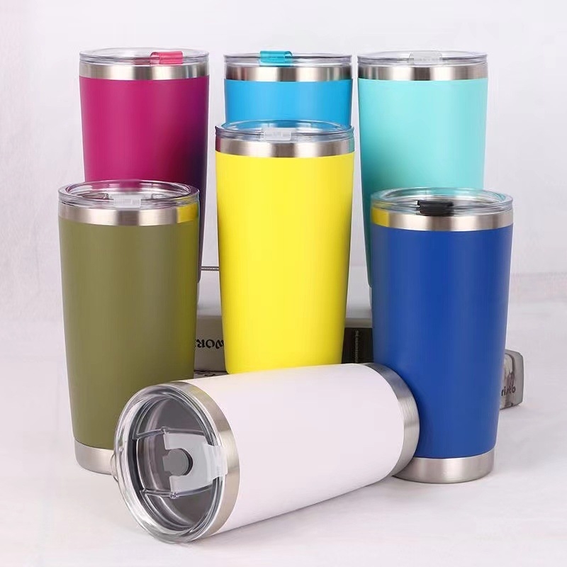 Cană termică pentru mașină, 20oz, din oțel inoxidabil 304, exterior vopsit cu pulverizare, izolație în vid, capac push, logo personalizat