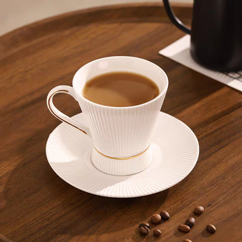 Set cafea cu ceașcă și farfurioară în dungi negre și albe, stil retro, ceramică nordică, unisex, pentru ceaiul de după-amiază și gustări