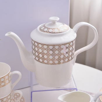Set de cafea din porțelan de os, 15 piese, ceainic, căni și farfurioare, într-o cutie cadou
