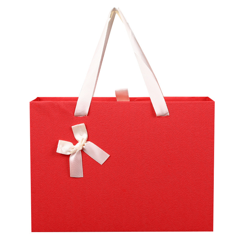 Cutie cadou personalizată pentru lenjerie, cu fundă roșie mare și logo, ambalaj pentru sutien