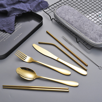 Set din oțel inoxidabil cuțit, furculiță și lingură pentru picnic în aer liber, în geantă cu fermoar; include bețișoare, pai și perie de curățare, 8 piese, set de masă portabil