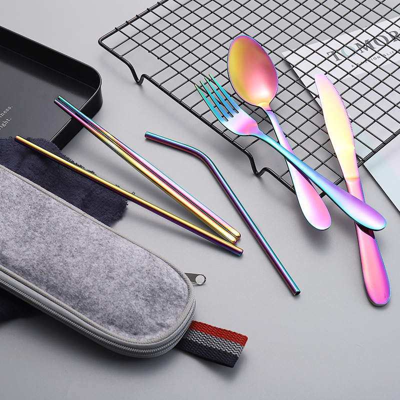 Set din oțel inoxidabil cuțit, furculiță și lingură pentru picnic în aer liber, în geantă cu fermoar; include bețișoare, pai și perie de curățare, 8 piese, set de masă portabil
