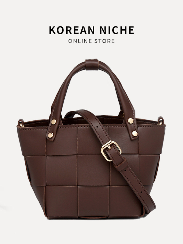 2026 modna ženska torba u korejskom stilu, mala crossbody torba s pletenom teksturom