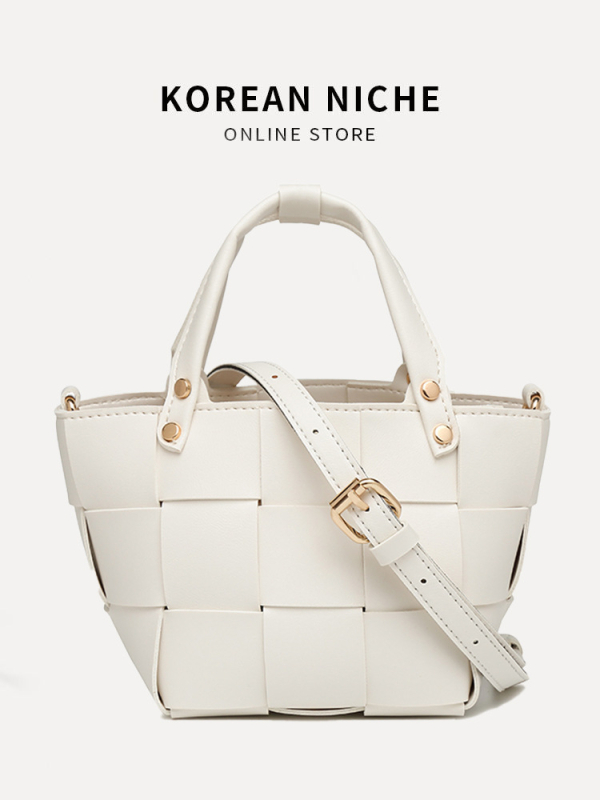 2026 modna ženska torba u korejskom stilu, mala crossbody torba s pletenom teksturom