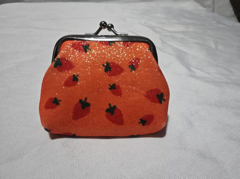 PU kožni novčanik s metalnim kopčom, jagodasti uzorak, mini torbica za ruž i ključeve, kompaktan organizator