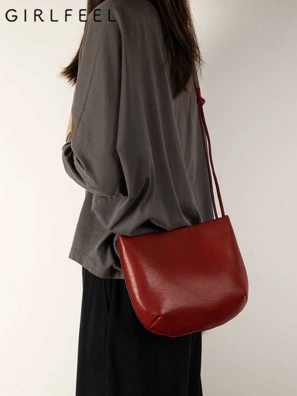 Gofini ženska kožna torba tip sedla, crossbody, mala veličina, gradski stil jednostavan, proljeće 2025