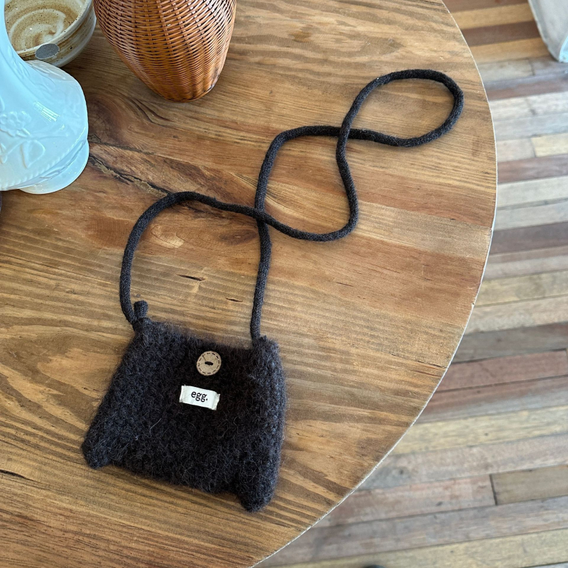 Jiaoduo mini pletena crossbody torbica za mobitel s monokromatskim točkastim uzorkom