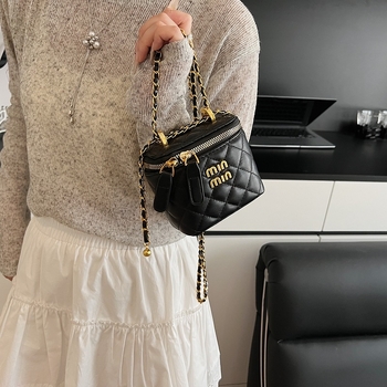 Nova torbica preko ramena, mini kvadratna torbica s lancem, modni dodatak za djevojke, crossbody, mini torbica za ruž